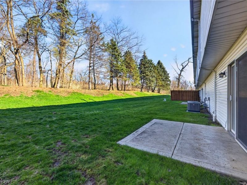 3400 Newport Cove, Unit B-20, Willoughby, OH 44094 Photo 35
