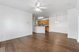 2053 Silvercrest Dr. photo 4