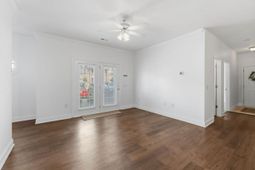 2053 Silvercrest Dr. photo 4