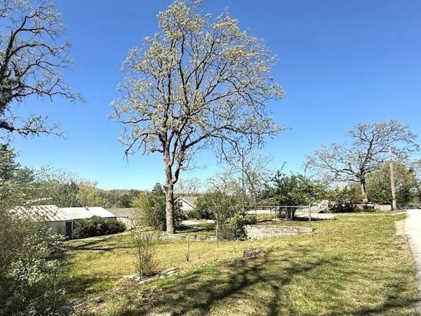 132 St Joseph Street, Forsyth, MO 65653