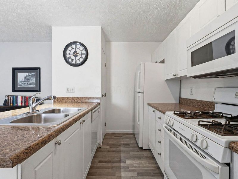 1990 Kyger Drive , Columbus, OH 43228 Photo 18