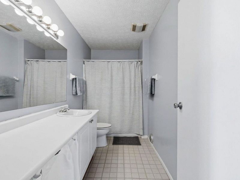 1990 Kyger Drive , Columbus, OH 43228 Photo 33