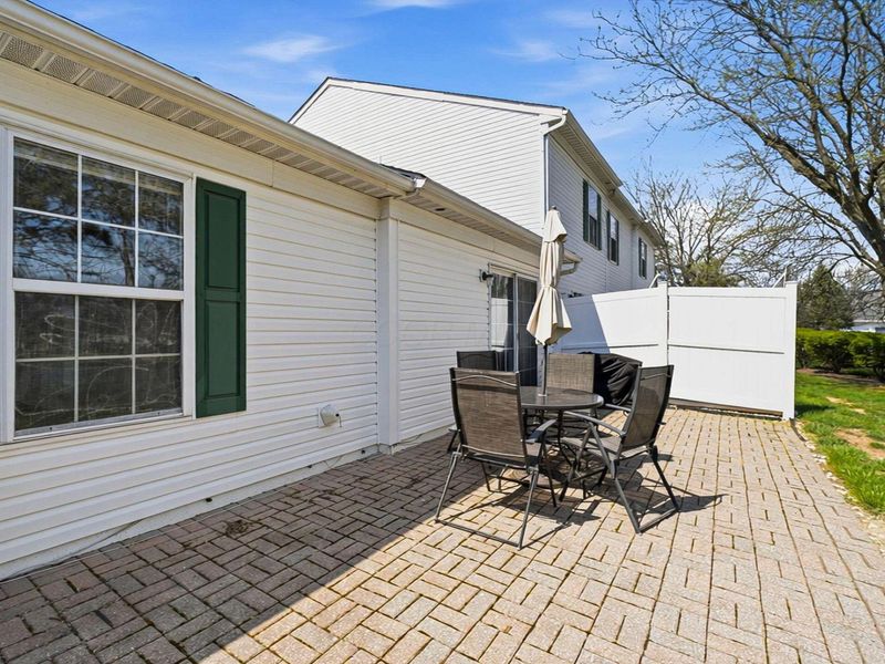 1990 Kyger Drive , Columbus, OH 43228 Photo 4