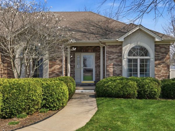 1007 Peregrine Way , Hampshire, IL 60140