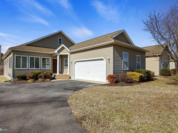 15 LITTLE BIRCH DRIVE, MILFORD, DE 19963