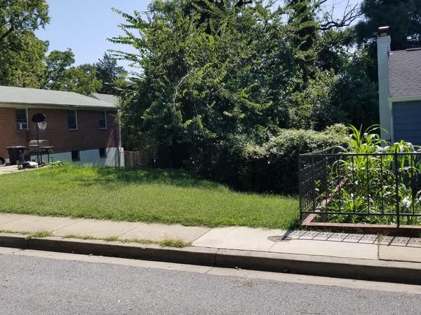 15 AKIN AVENUE , CAPITOL HEIGHTS, MD 20743
