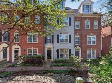 8842 MANSION VIEW COURT, VIENNA, VA 22182