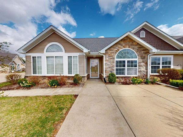 5260 E 109th Place, Crown Point, IN 46307