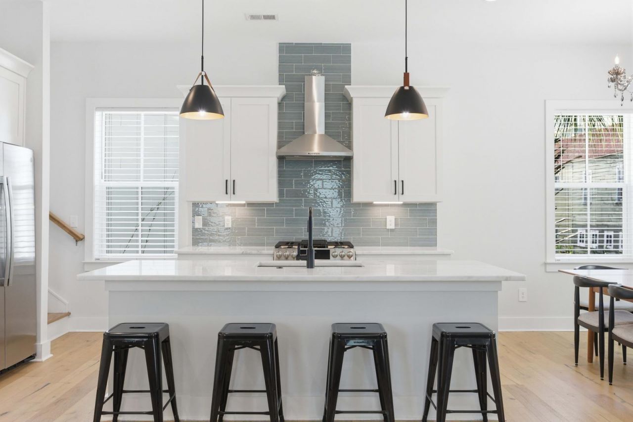 50 Aiken Street Photo 10