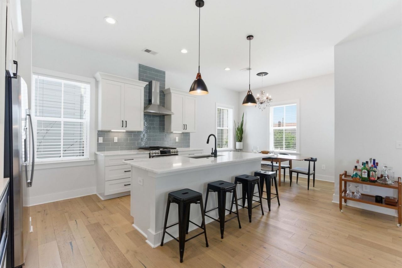 50 Aiken Street Photo 11