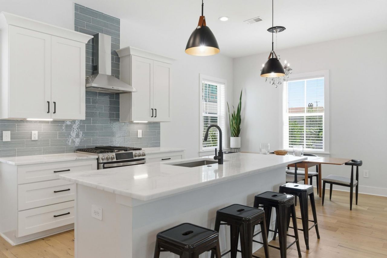 50 Aiken Street Photo 12