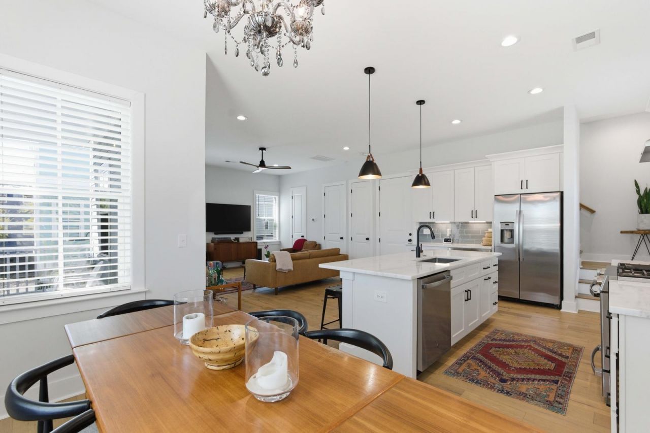 50 Aiken Street Photo 14