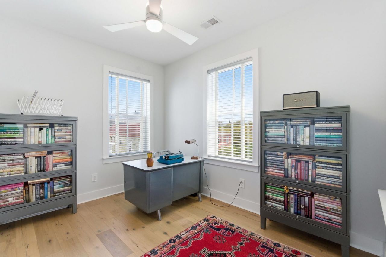 50 Aiken Street Photo 29