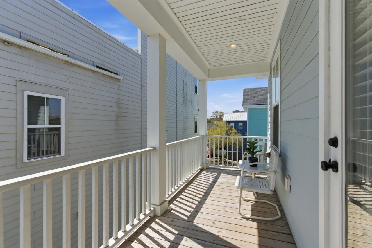 50 Aiken Street Photo 32