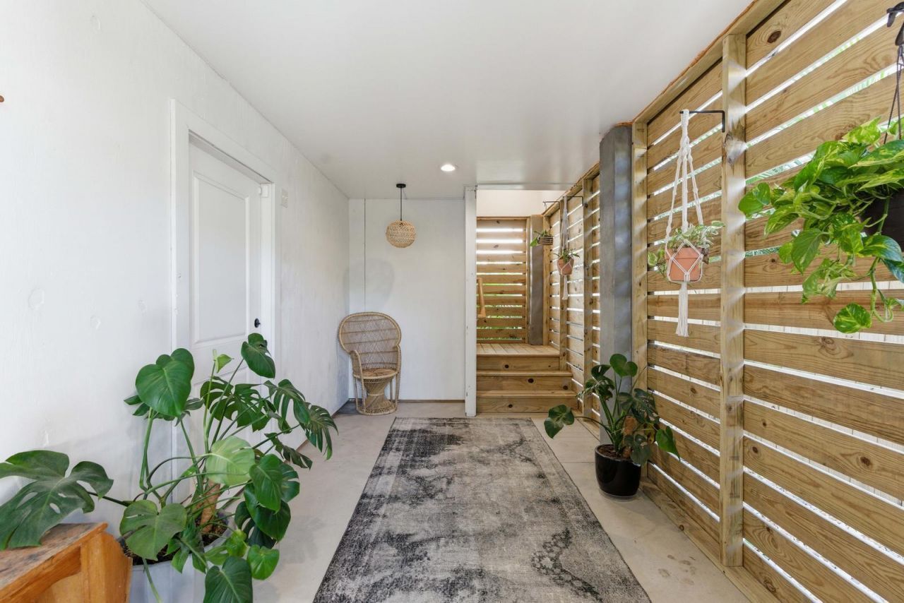 50 Aiken Street Photo 37