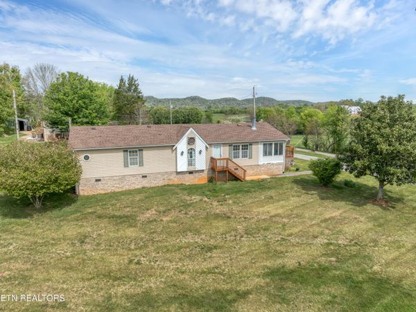 335 Keeble Rd, Maryville, TN 37804