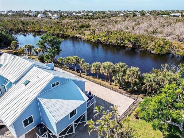 785 Rabbit RD, SANIBEL, FL 33957