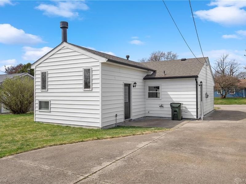 2558 Galewood Street, Dayton, OH 45420 Photo 24