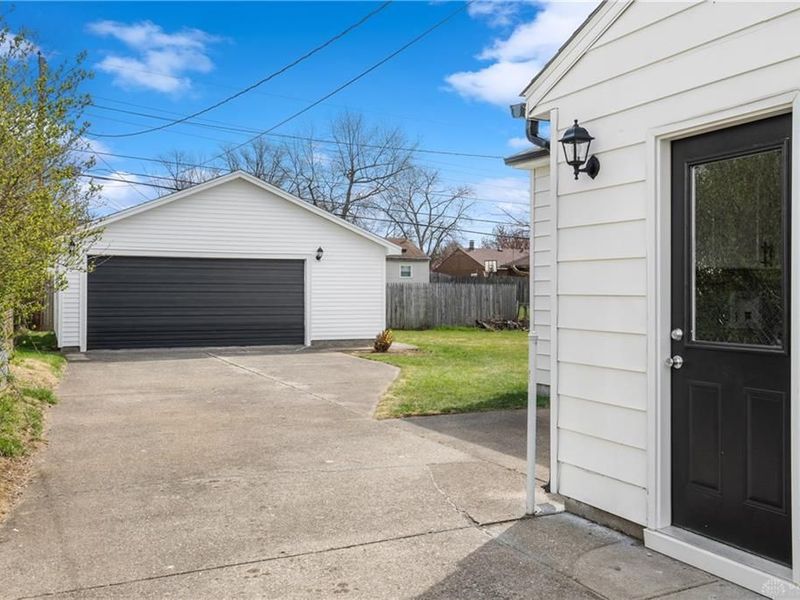 2558 Galewood Street, Dayton, OH 45420 Photo 27