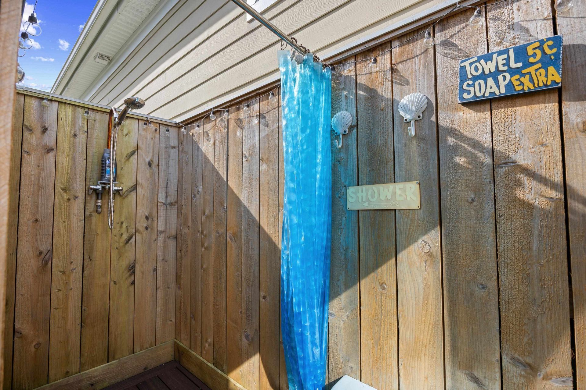 2001 Silver Island Way Photo 22