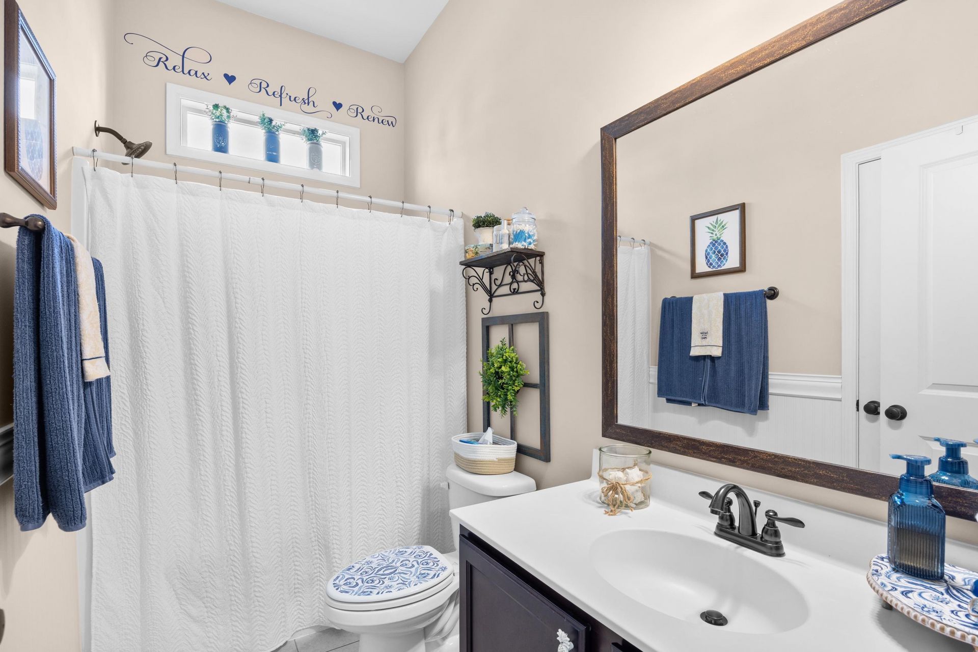 2001 Silver Island Way Photo 32