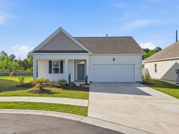 176 Londonshire Dr., Myrtle Beach, SC 29579