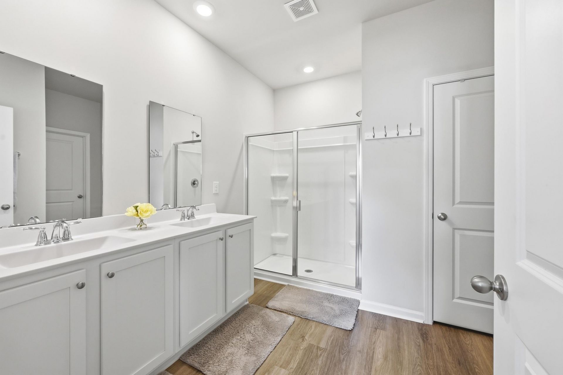 176 Londonshire Dr. Photo 13