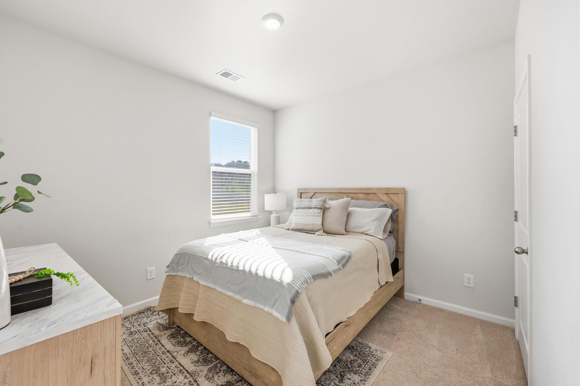 176 Londonshire Dr. Photo 20