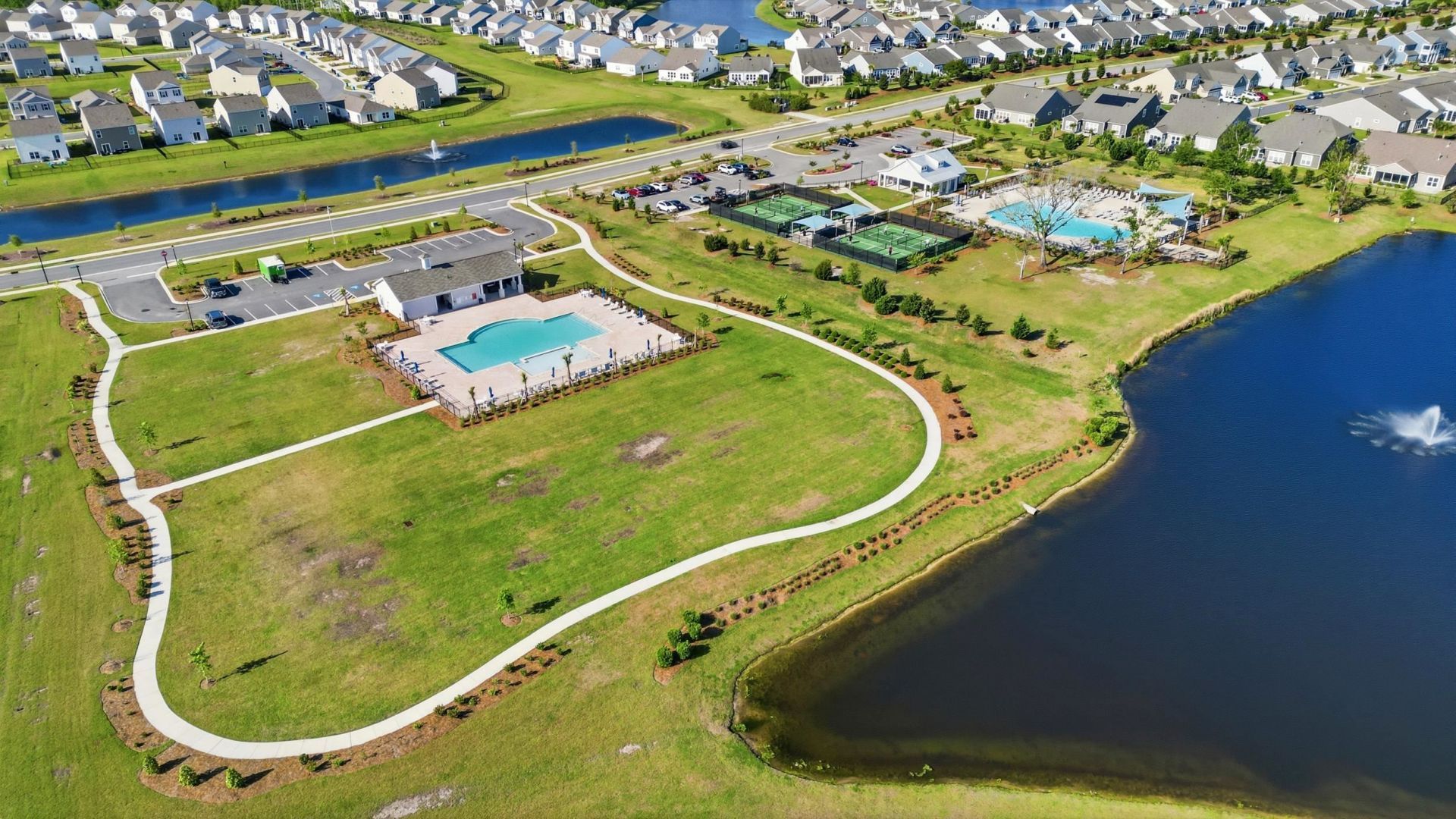 176 Londonshire Dr. Photo 39