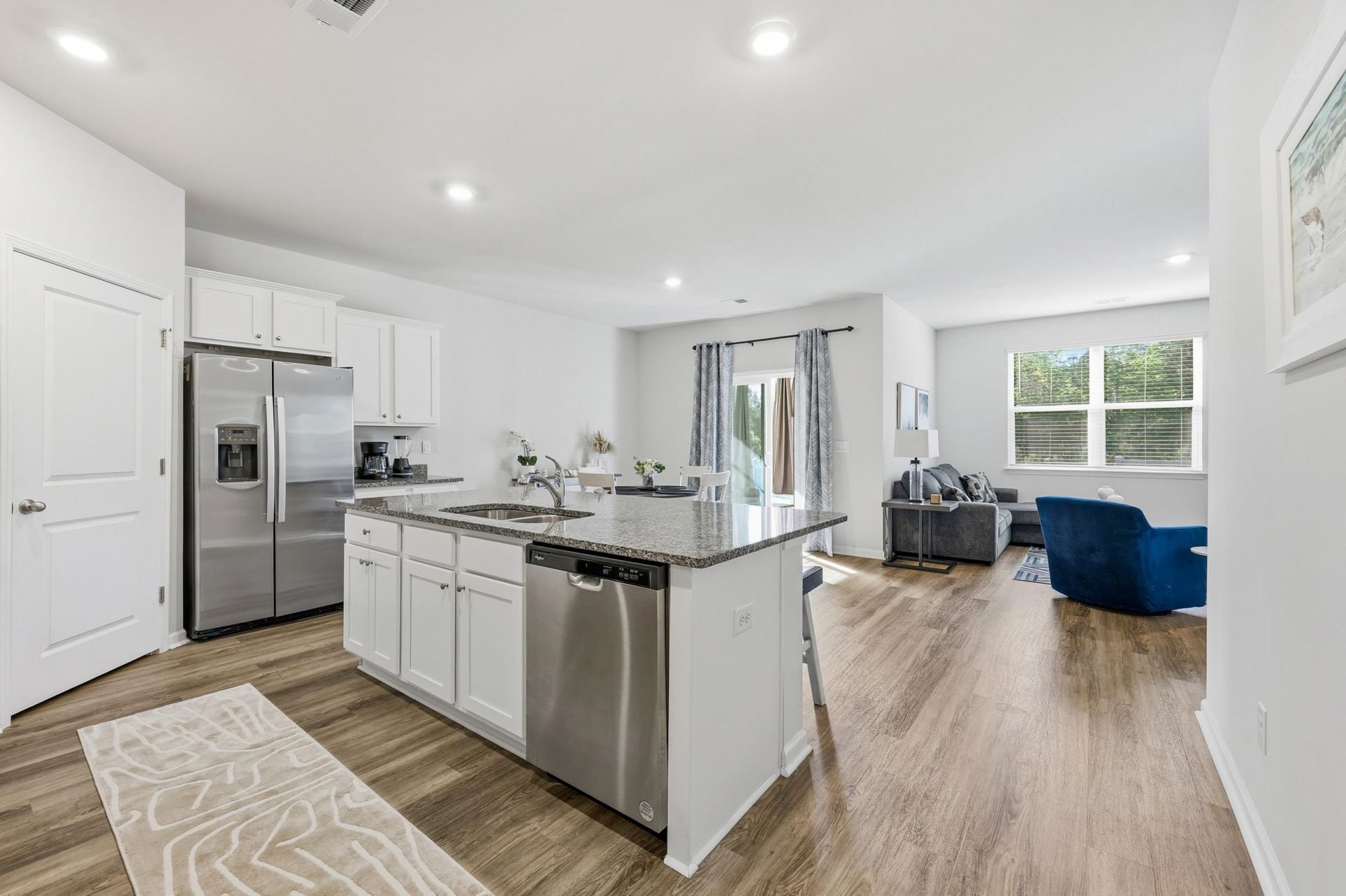176 Londonshire Dr. Photo 6