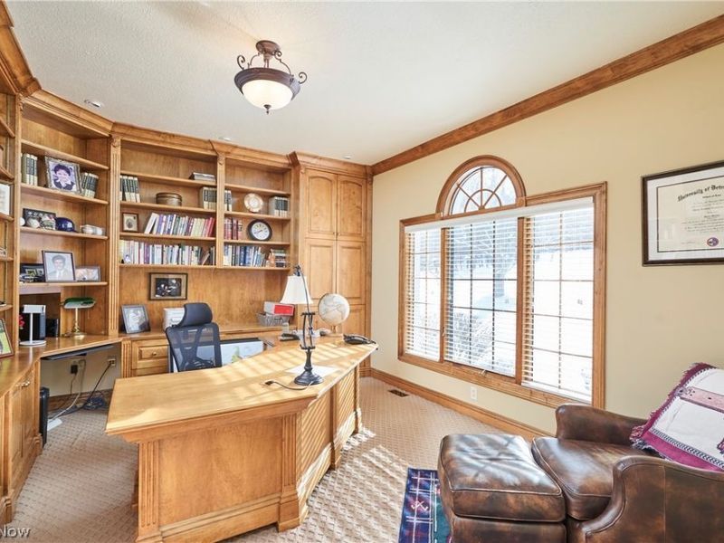 4705 Barnsleigh Drive, Bath, OH 44333 Photo 15