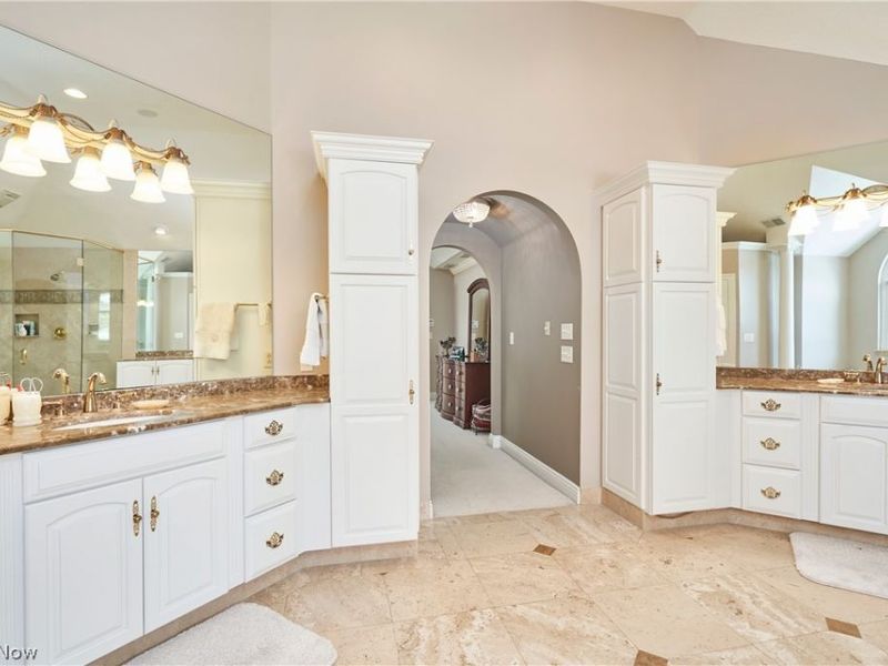 4705 Barnsleigh Drive, Bath, OH 44333 Photo 24