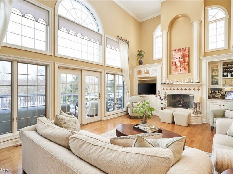 4705 Barnsleigh Drive, Bath, OH 44333 Photo 5