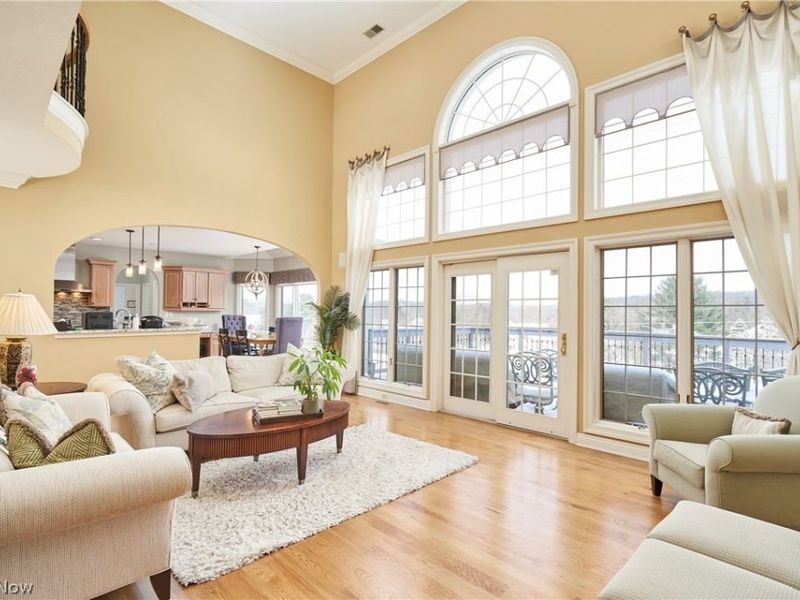 4705 Barnsleigh Drive, Bath, OH 44333 Photo 7