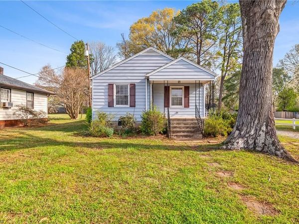 900 W Monroe Street, Mayodan, NC 27027