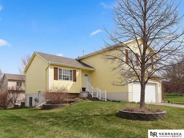 16364 Butler Avenue, Omaha, NE 68116