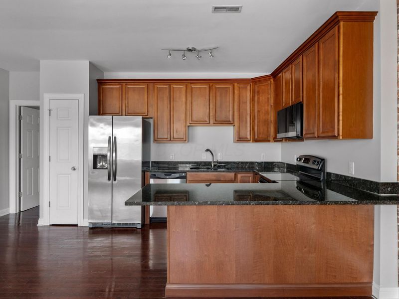 120 Hamilton Avenue, Unit 120A, Columbus, OH 43203 Photo 7