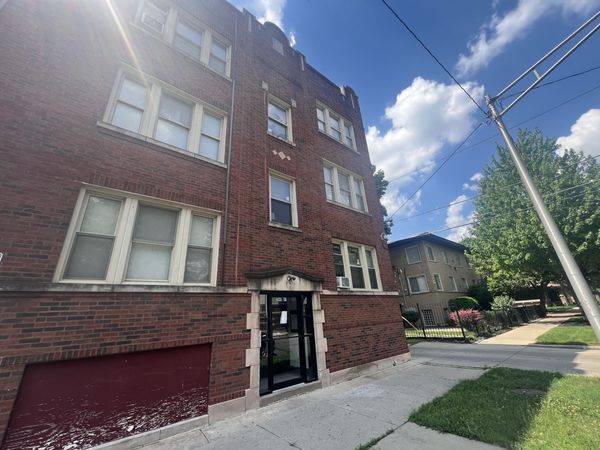 2047 E 68th Street , Unit 3W, Chicago, IL 60649