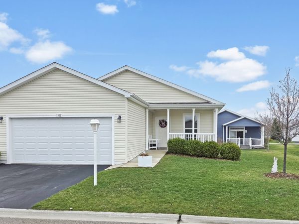 1517 Concord Court , Grayslake, IL 60030