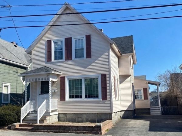 211 Mount Hope St, Lowell, MA 01854