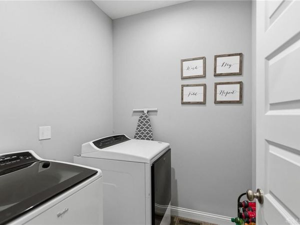 1267 Autumnview Drive, Batavia, OH 45103