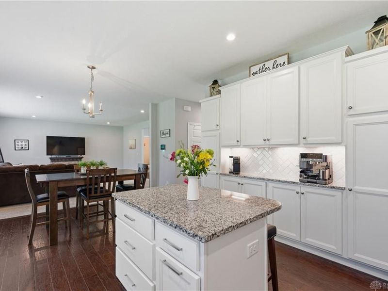 1267 Autumnview Drive, Batavia, OH 45103 Photo 8