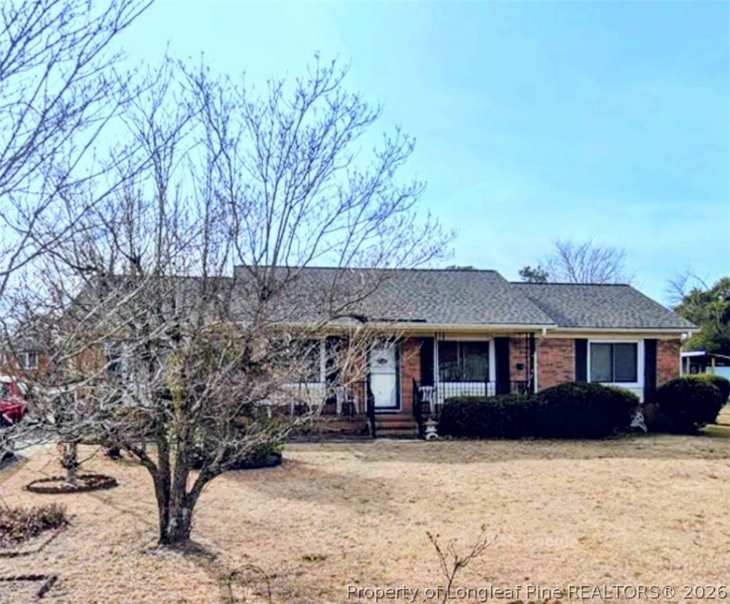 843 Bedrock Drive, Fayetteville, NC 28303 Main Photo