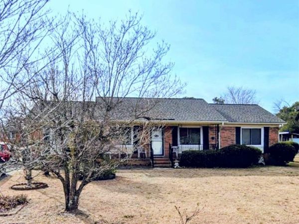 843 Bedrock Drive, Fayetteville, NC 28303