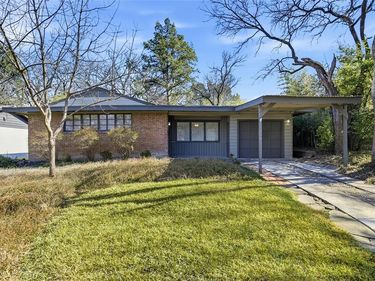 10208 Lake Gardens Drive, Dallas, TX 75218