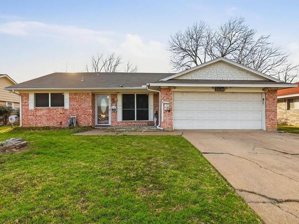 1634 Camara Court, Grand Prairie, TX 75051