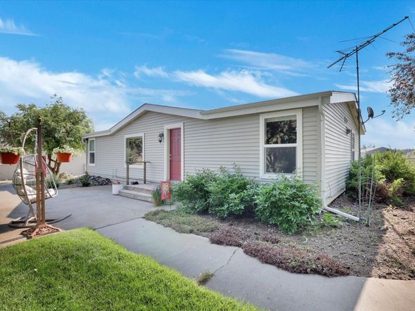 3716 N WESTWOOD Ln, Spokane, WA 99224