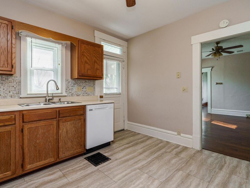 3068 Tremont Road , Columbus, OH 43221 Photo 12