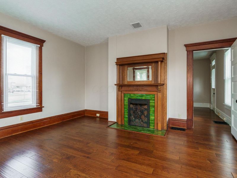 3068 Tremont Road , Columbus, OH 43221 Photo 6