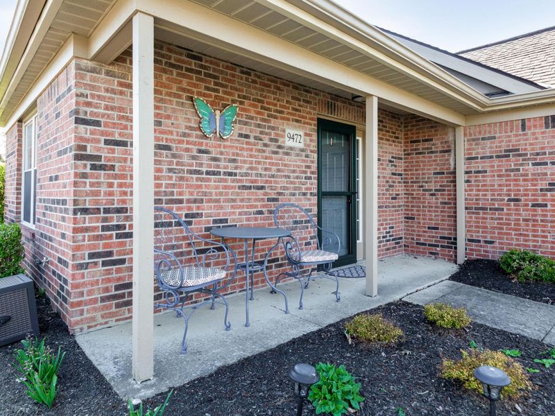 9472 Clermont Boulevard , Powell, OH 43065 Photo 2